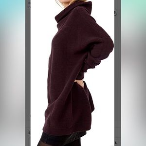 Free People Ottoman Slouchy Sweater in Black Raisin. Size Small. NWT